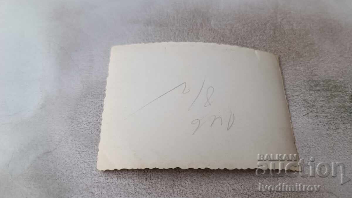 Φωτογραφία Σωζόπολης Άνδρας και γυναίκα στην παραλία με τιμή 2.35 BGN | € 1.20 Φωτογραφία Σωζόπολης Άνδρας και γυναίκα στην παραλία με τιμή 2.35 BGN | € 1.20