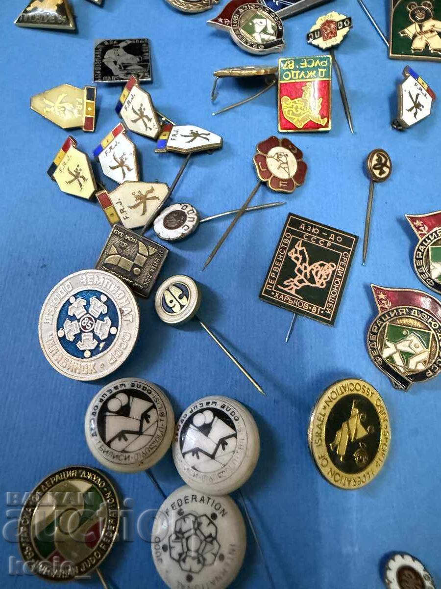 Lot of sports badges, Judo only with price 150.00 BGN | € 76.69