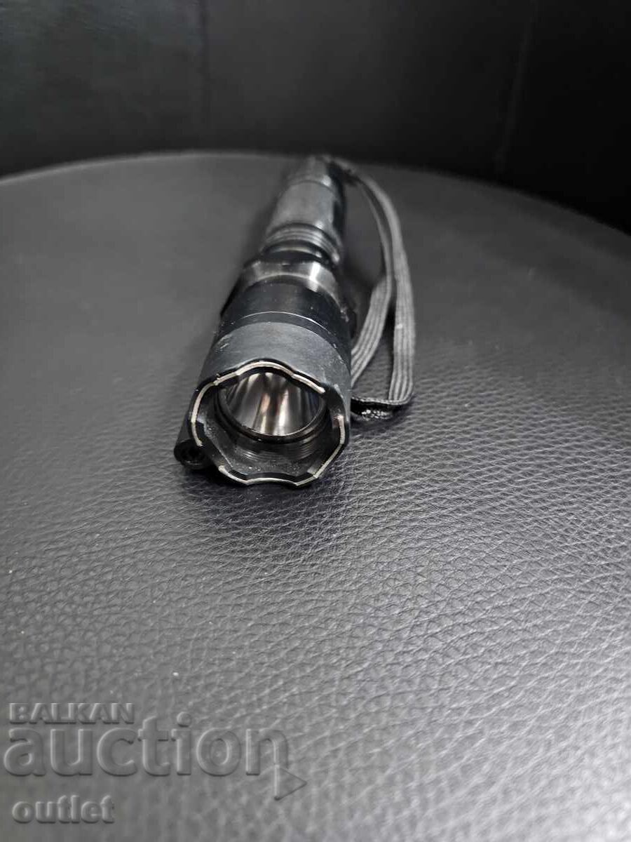 Flashlight with stun gun / II with price 21.00 BGN | € 10.74