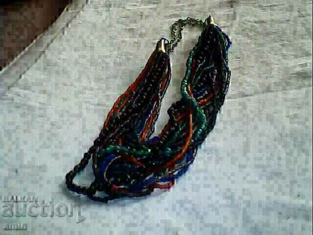 πολύ όμορφο κολιέ μανέστα με τιμή 20.00 BGN | € 10.23