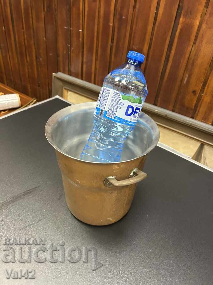 Delivery of Copper champagne cooler / bottle cooling container