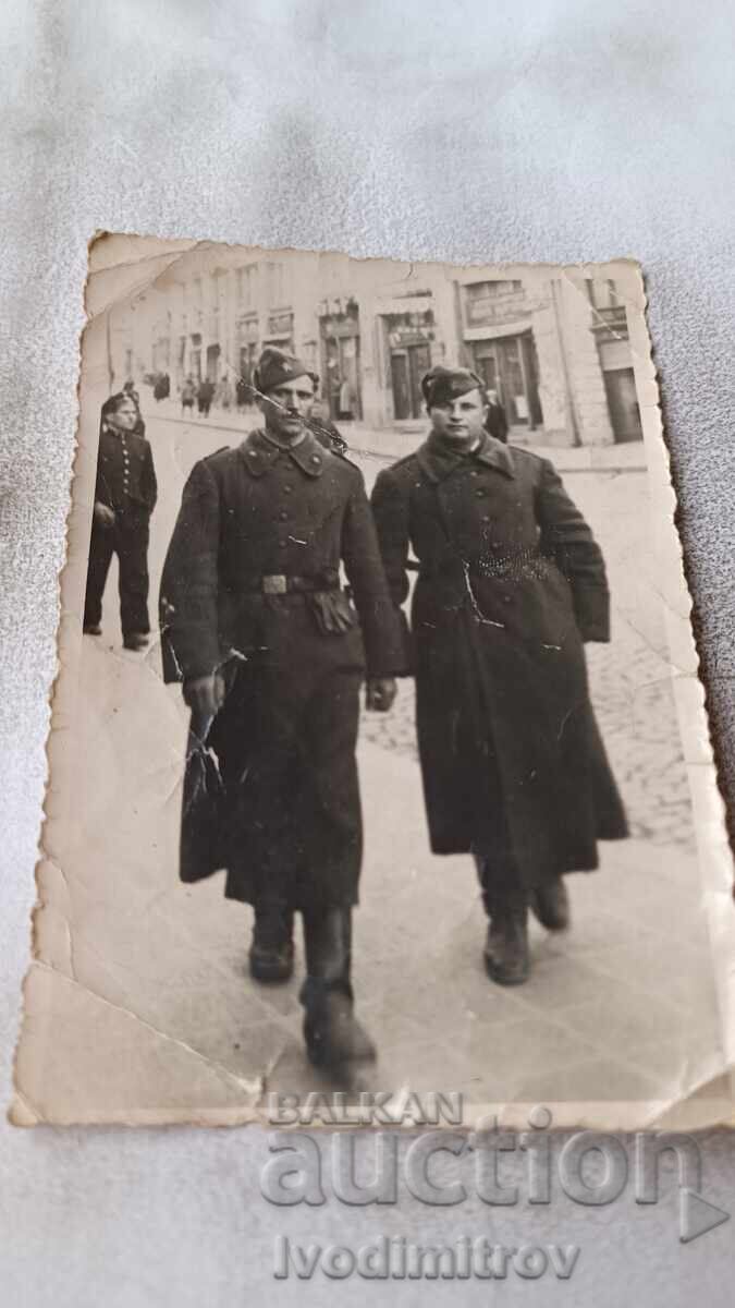 Photo Sofia Two Soldiers on a Walk