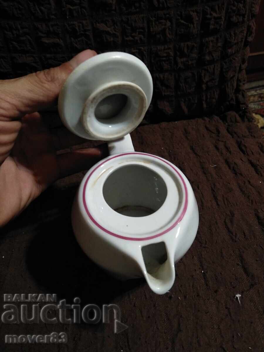 Delivery of Milk jug. Hungary