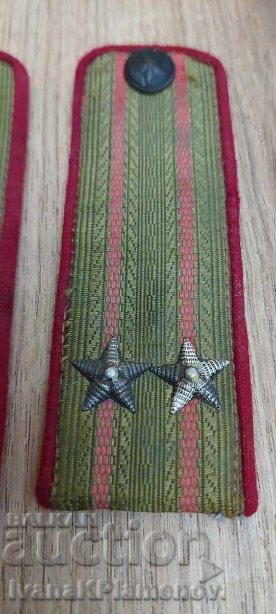 Licitație Epoleți pentru colecționari Licitație Epoleți pentru colecționari