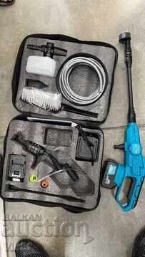 Auction  Cordless Pressure Washer with Display and 36V 8Ah Batteries Kraft R