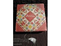 Old Albena candy box