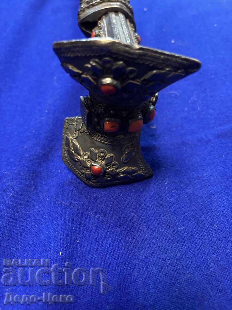 Licitație coasă de argint