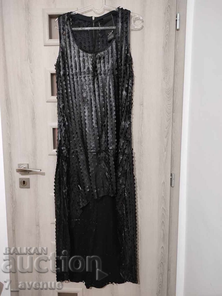 Festive dress, super extravagant, beautiful 5.12.25