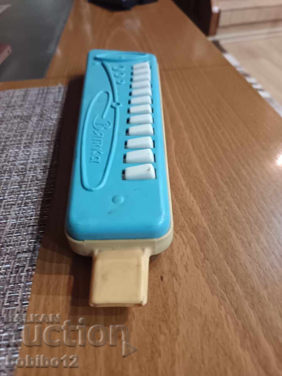 Аукцион Детски музикален инструмент Vintage USSR Viatka