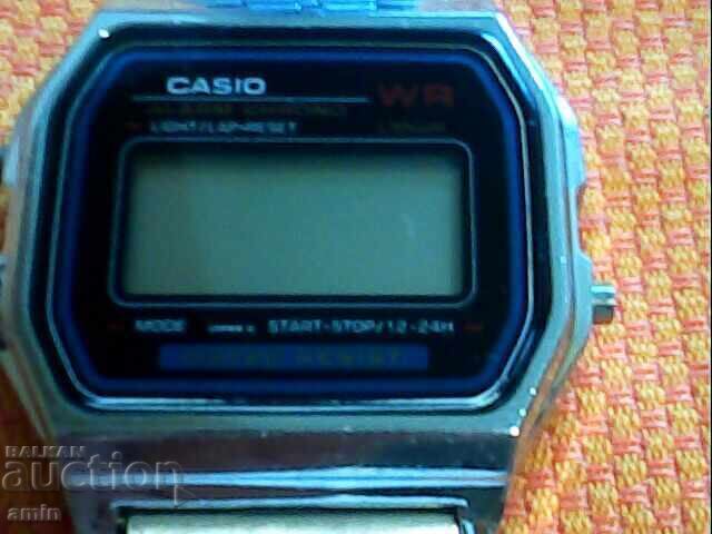 Αυθεντικό Casio λειτουργεί, δεν έχει μπαταρία, 4ιστο καινούργιο