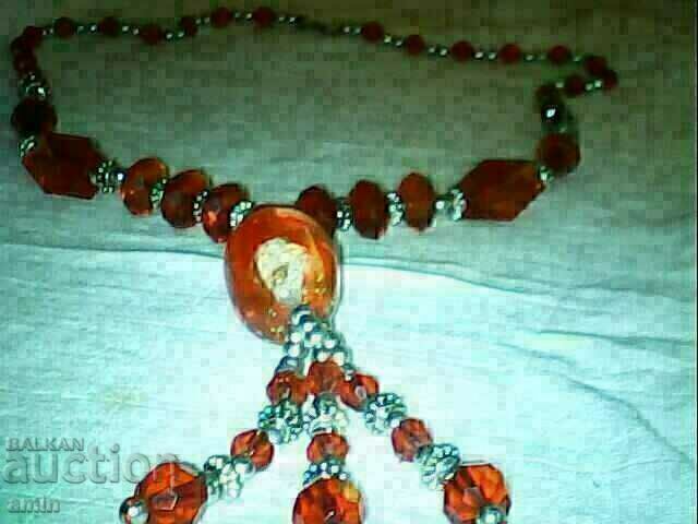 Δημοπρασία όμορφο κολιέ