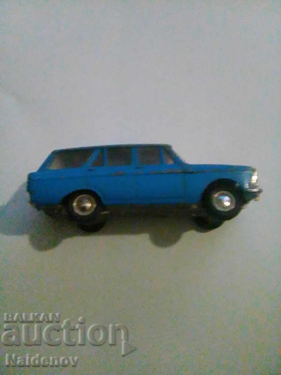 Moskvich 426 Made in USSR model 1/43 Missing hood