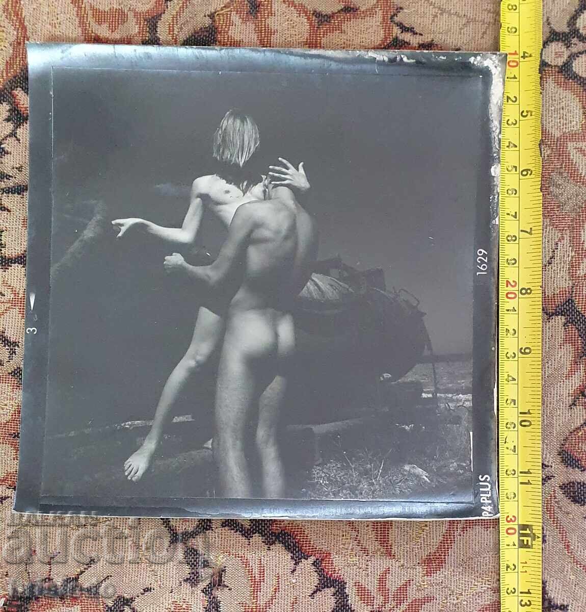 Δημοπρασία Ακτογραφία του Γερμανού φωτογράφου Helmut Newton