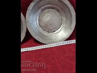 Стари медни сахани-2бр.