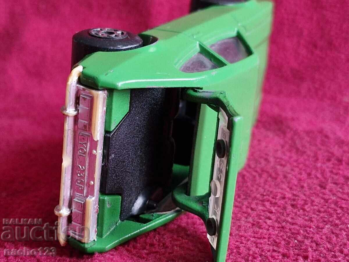 Matchbox-Βουλγαρία FORD CAPRI ll - 7