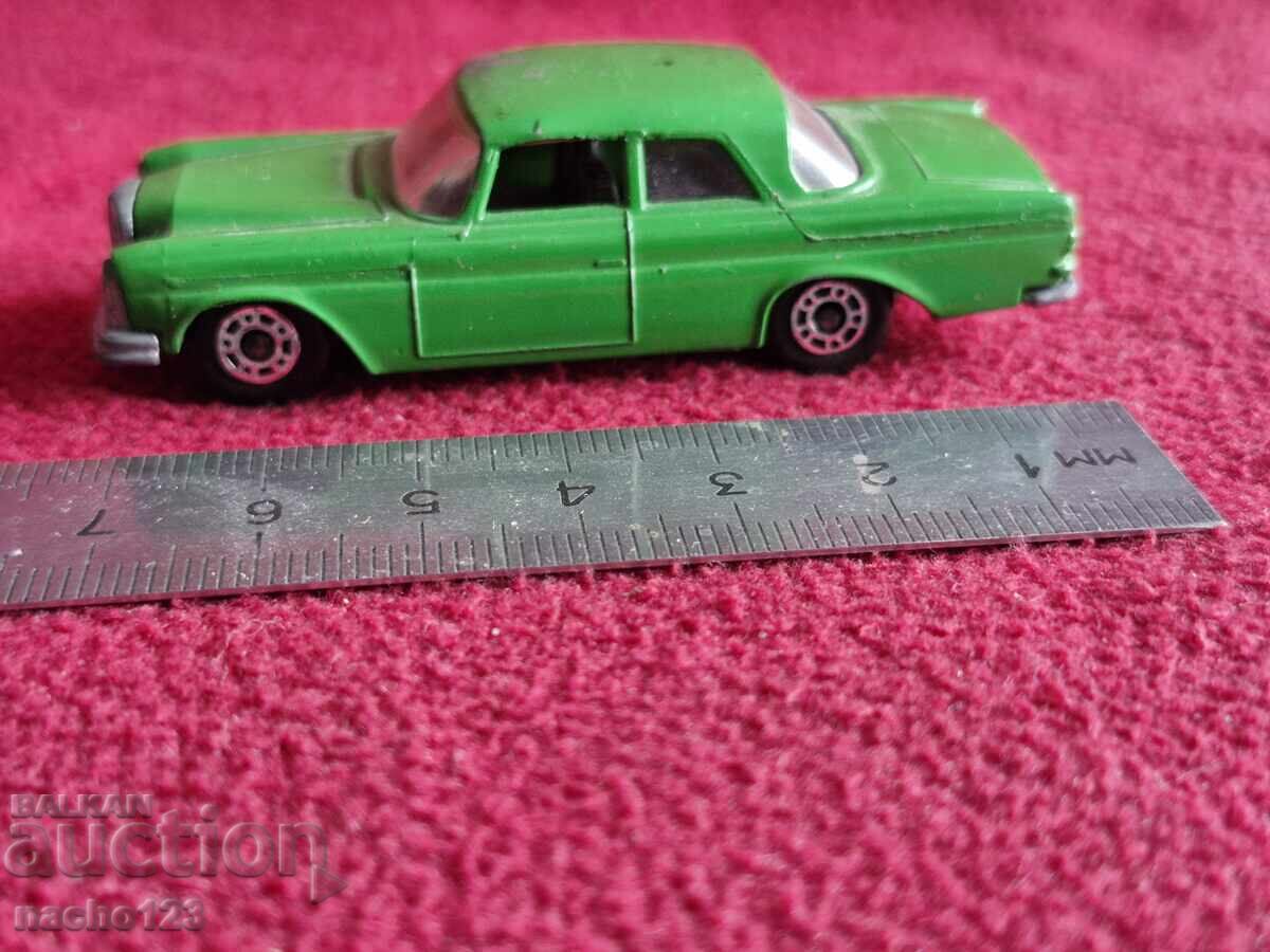 Matchbox-Βουλγαρία Mercedes 300 SE με τιμή 90.00 BGN | € 46.02 Matchbox-Βουλγαρία Mercedes 300 SE με τιμή 90.00 BGN | € 46.02