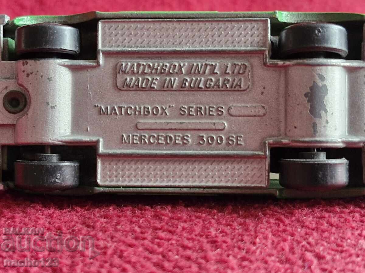 Παράδοση Matchbox-Βουλγαρία Mercedes 300 SE Παράδοση Matchbox-Βουλγαρία Mercedes 300 SE