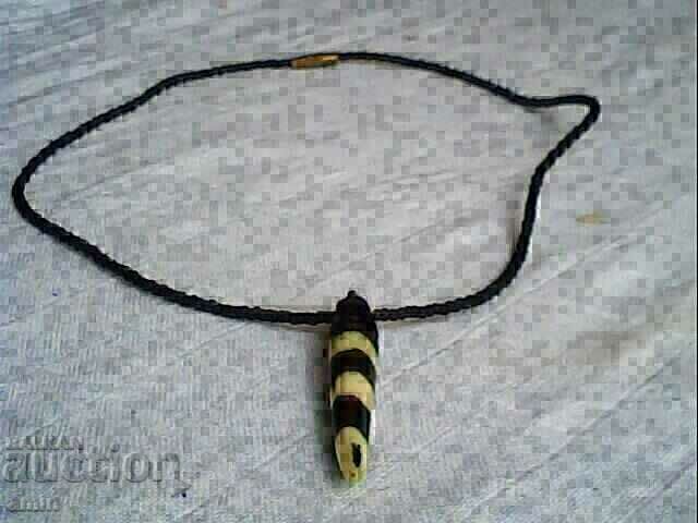 Livrarea 2 BUC. coliere frumoase Livrarea 2 BUC. coliere frumoase