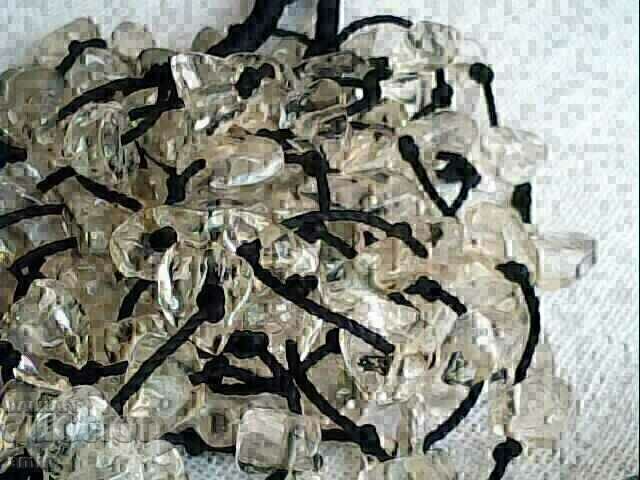 Delivery of beautiful glass crystal necklace Delivery of beautiful glass crystal necklace