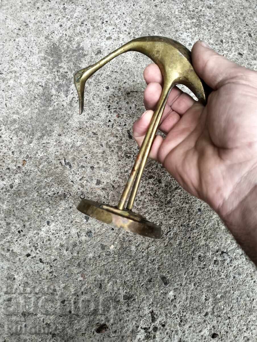 Χάλκινο πουλί - 5