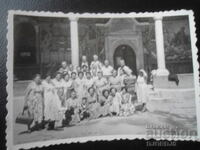 Стара снимка, Пред рилския манастир, Октомври 1958 г.