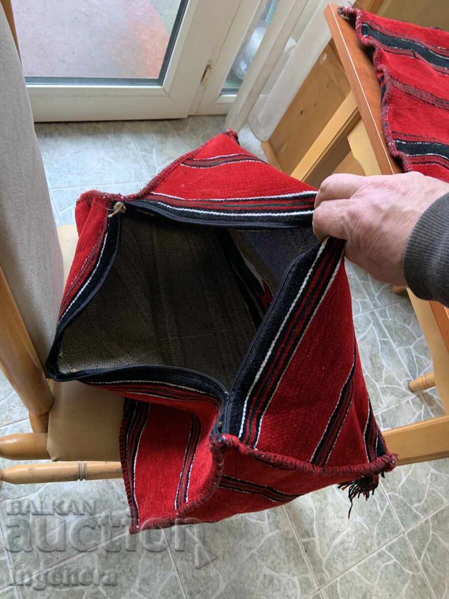 HUSE PERNE ETNICE PERNĂ MASĂ MODEL - 4 BUC - 6 HUSE PERNE ETNICE PERNĂ MASĂ MODEL - 4 BUC - 6