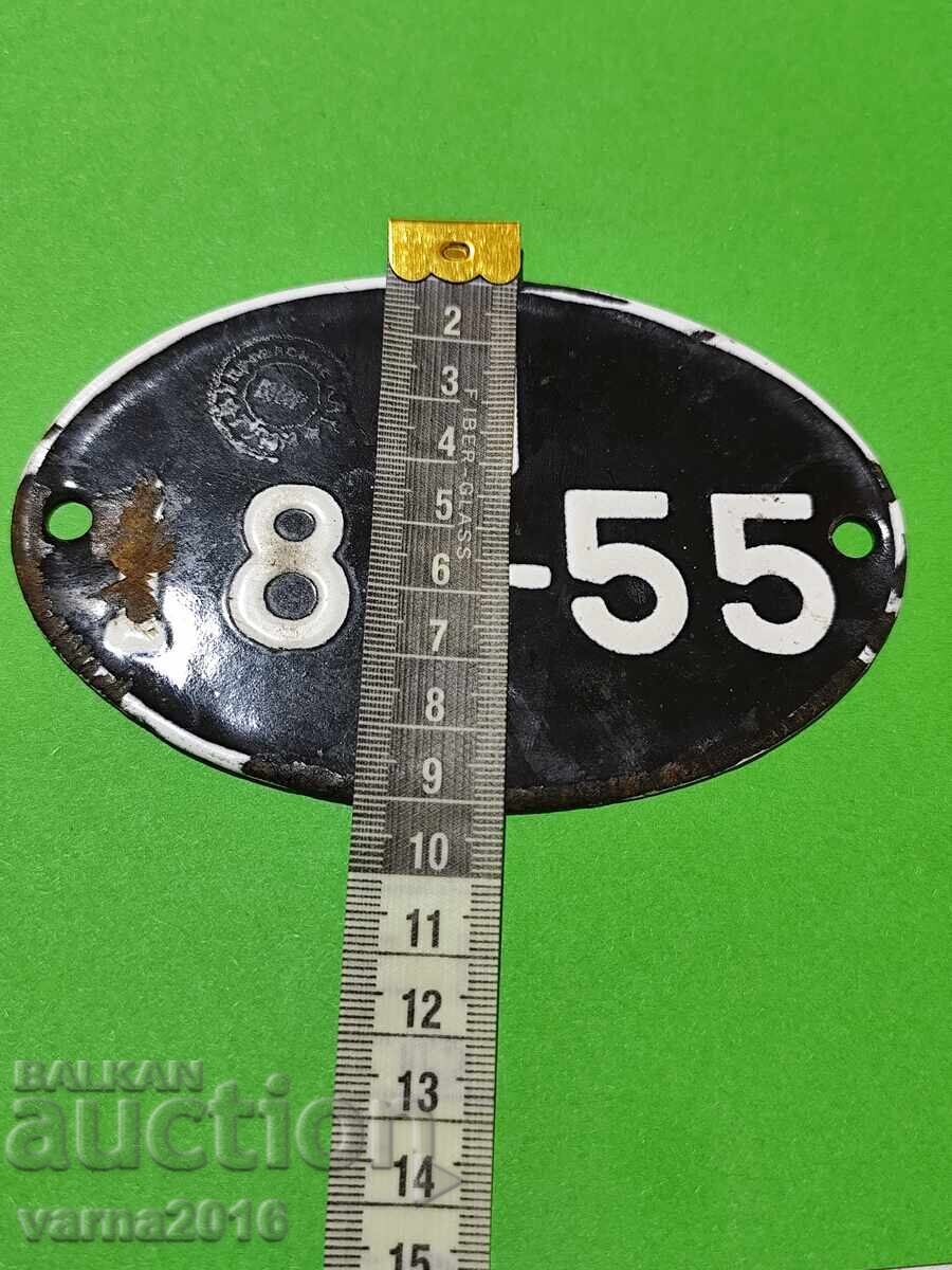 Стар емайлиран номер табела за ретро мотор мотоциклет с цена 30.00 лв. | € 15.34