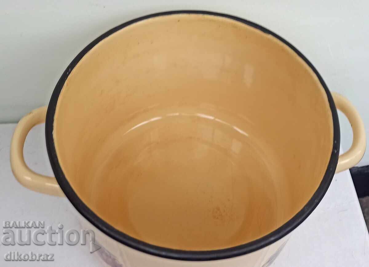 Oală emailată de uz casnic 4 litri - de la un ban cu preț 0.01 BGN | € 0.01 Oală emailată de uz casnic 4 litri - de la un ban cu preț 0.01 BGN | € 0.01