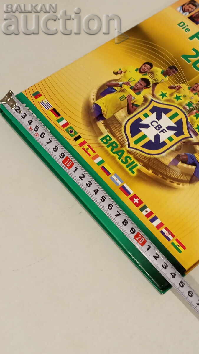 Παράδοση Άλμπουμ με 90 καρτ ποστάλ με ποδοσφαιριστές Παράδοση Άλμπουμ με 90 καρτ ποστάλ με ποδοσφαιριστές