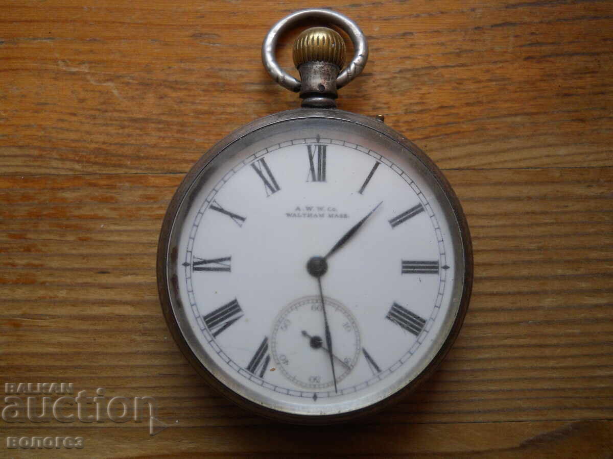 Ceas de buzunar vechi din argint "AWWCo" SUA - nu funcționează Ceas de buzunar vechi din argint "AWWCo" SUA - nu funcționează