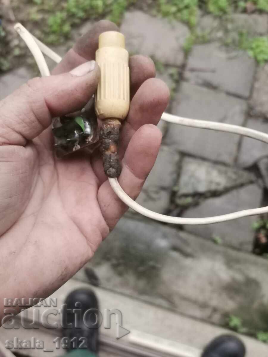 Auction  Radio Cable