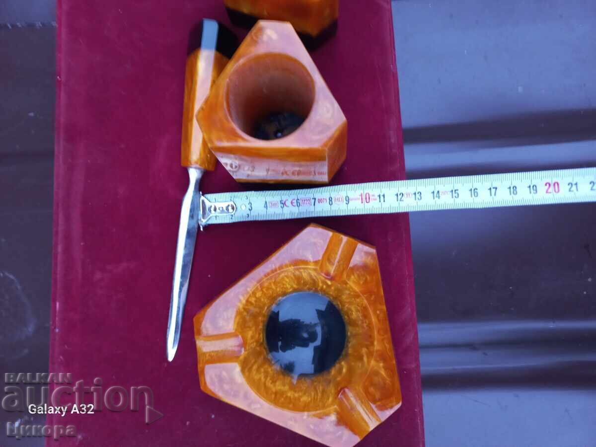 Аукцион СТАР КОПЛЕКТ КАТАЛИН БАКЕЛИТ ПЕПЕЛНИК