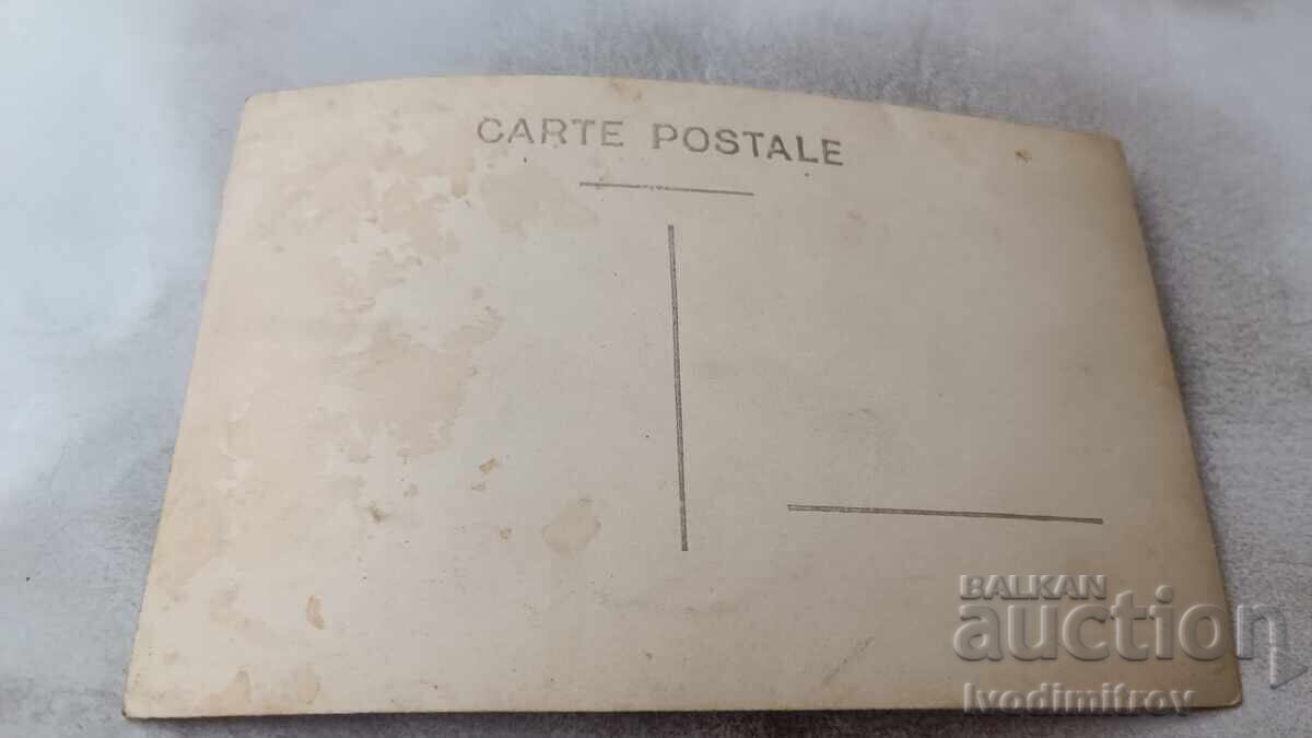 Fotografie Elevi de clasa a III-a cu învățătoarea lor cu preț 2.35 BGN | € 1.20