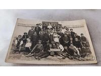 Снимка Ученици от III -а отделение със своята учителка