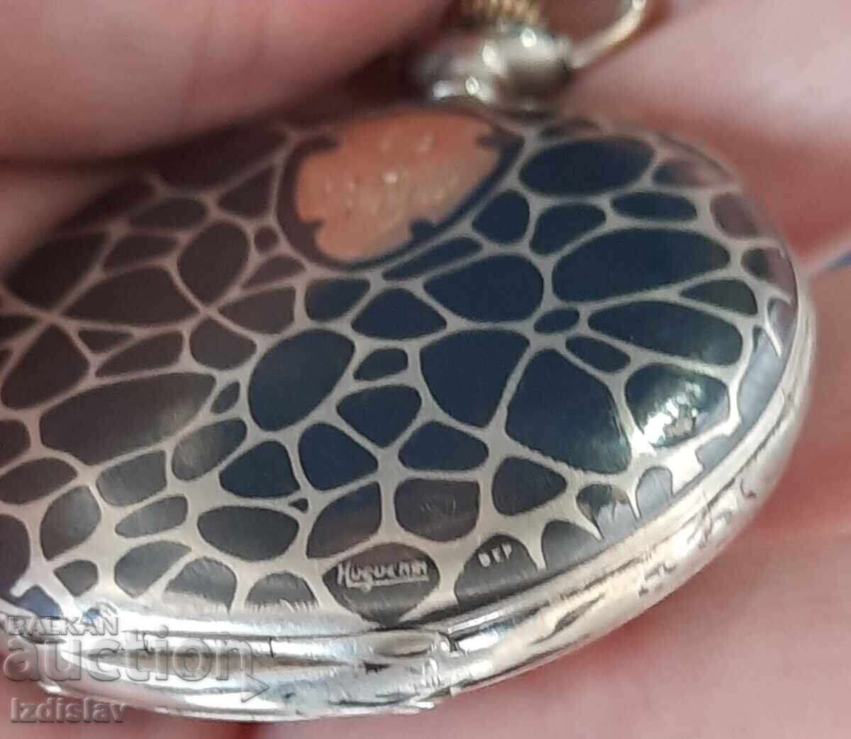 Швейцарски сребърен джобен часовник,златен монограм - 6 Швейцарски сребърен джобен часовник,златен монограм - 6