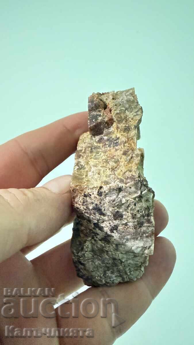 Аукцион Естествена златна руда Аукцион Естествена златна руда