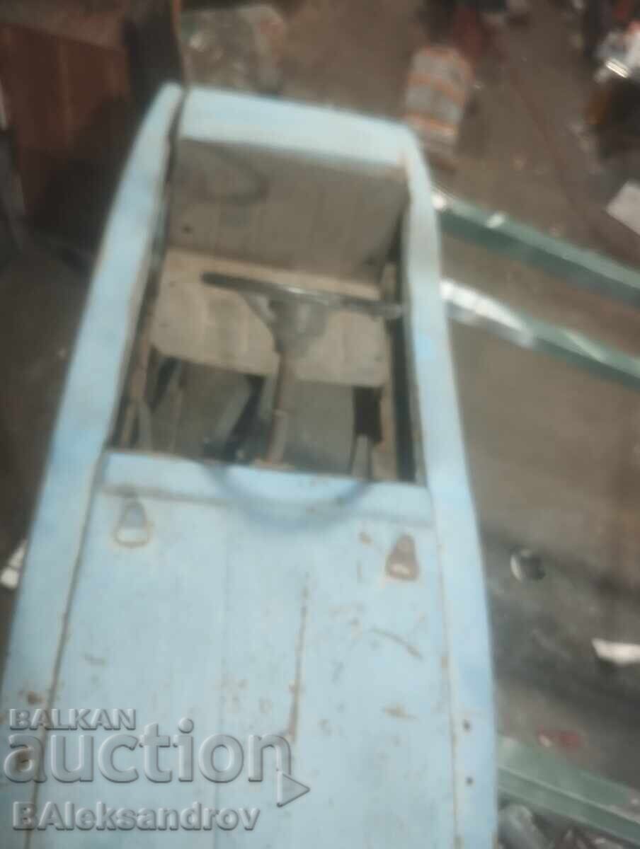 Delivery of Pedal car, restoration project