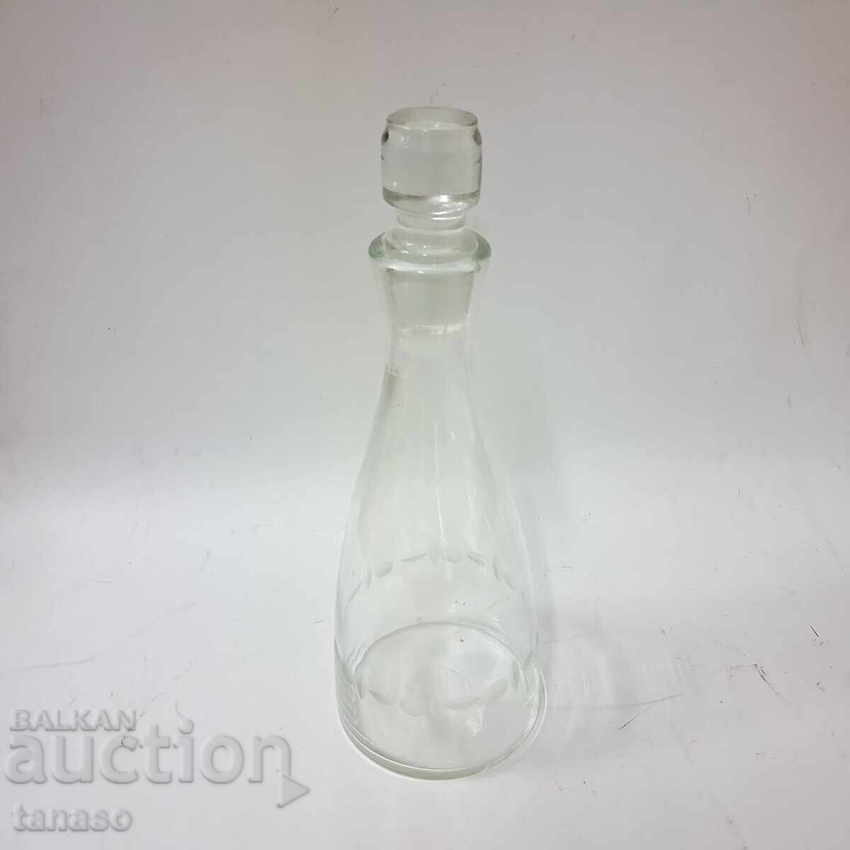 Livrarea Sticlă veche cu dop, carafă, decantor Livrarea Sticlă veche cu dop, carafă, decantor