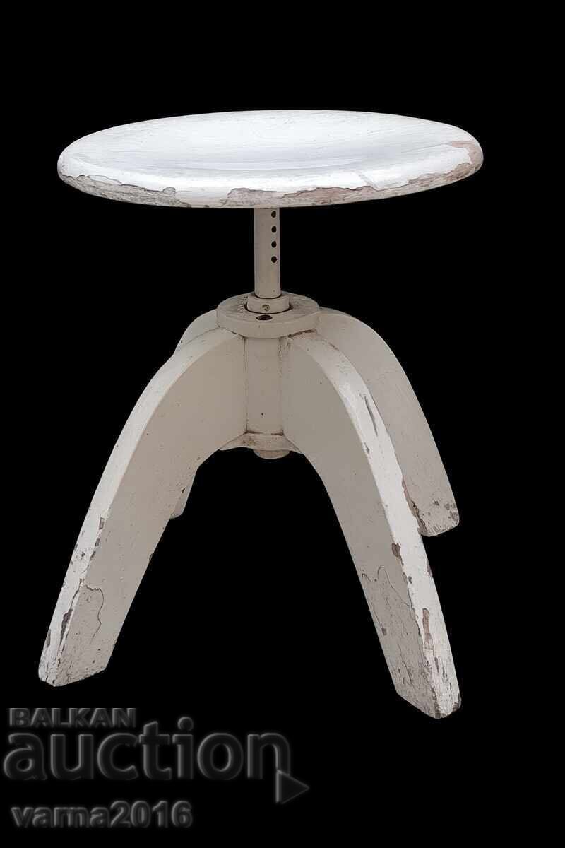 ВИНТИДЖ Табуретка за Пиано KRENZER