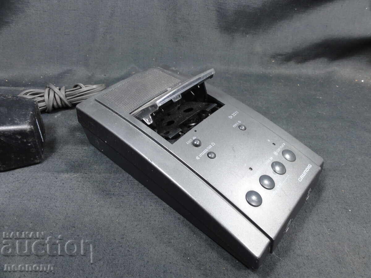 Доставка на БЗЦ СТАР РЕТРО ТРАНЗИСТОР КАСЕТОФОН ДИКТОФОН GRUNDIG DT-3211