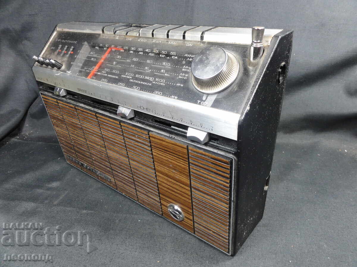 БЗЦ СТАР РЕТРО ТРАНЗИСТОР РАДИО LOEWE OPTA с цена 0.01 лв. | € 0.01