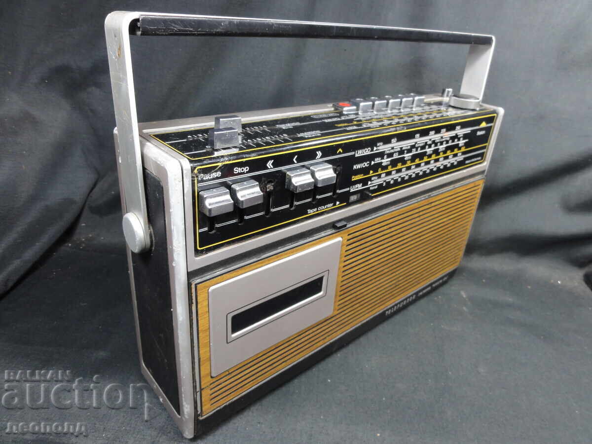 Auction BZC OLD RETRO TRANSISTOR RADIO CASSETTE TELEFUNKEN BAJAZZO Auction BZC OLD RETRO TRANSISTOR RADIO CASSETTE TELEFUNKEN BAJAZZO