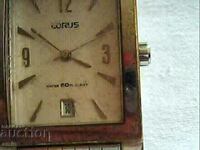 красив дамески 4асовник работи первектно