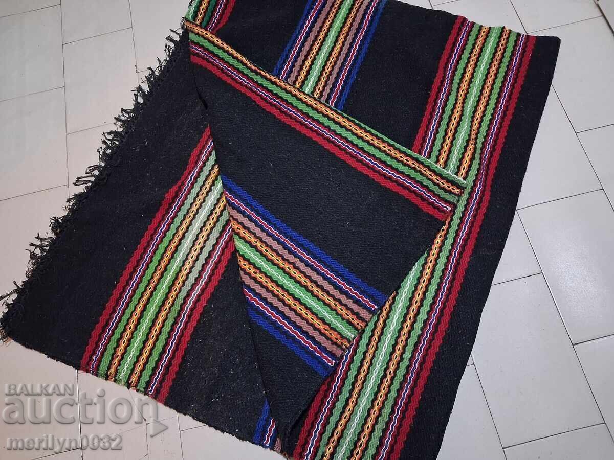 Covor vechi din lână țesut manual 4/1.1 m, NEFOLOSIT cu preț 89.90 BGN | € 45.97