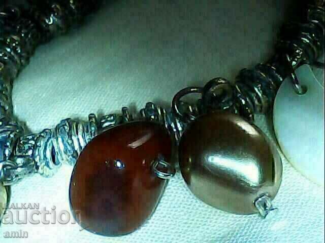 Auction  BEAUTIFUL gray carnelian pearl bracelet