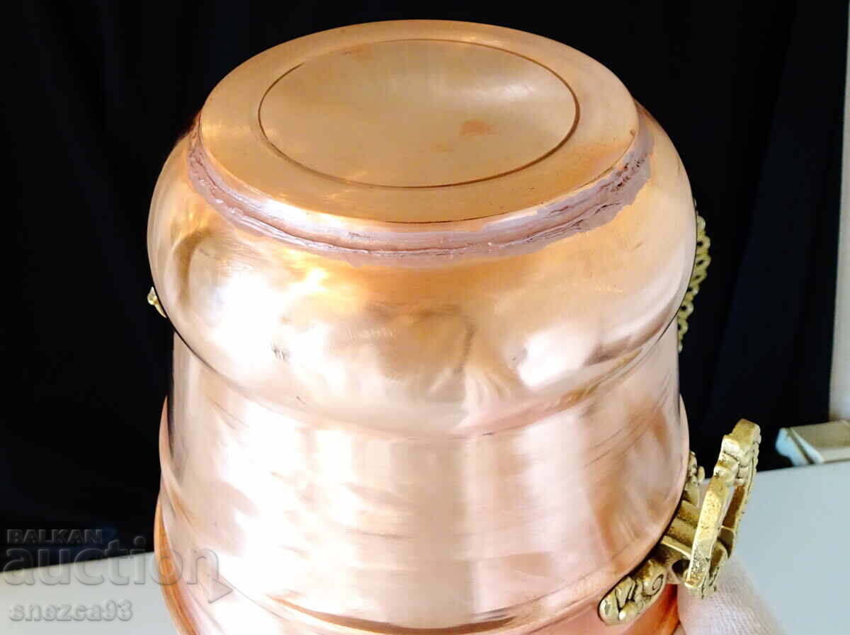 Μεγάλη γλάστρα από μέταλλο, κασπώ με χάλκινες λαβές, μπαρόκ - 7 Μεγάλη γλάστρα από μέταλλο, κασπώ με χάλκινες λαβές, μπαρόκ - 7