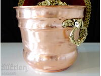 Μεγάλη γλάστρα από μέταλλο, κασπώ με χάλκινες λαβές, μπαρόκ