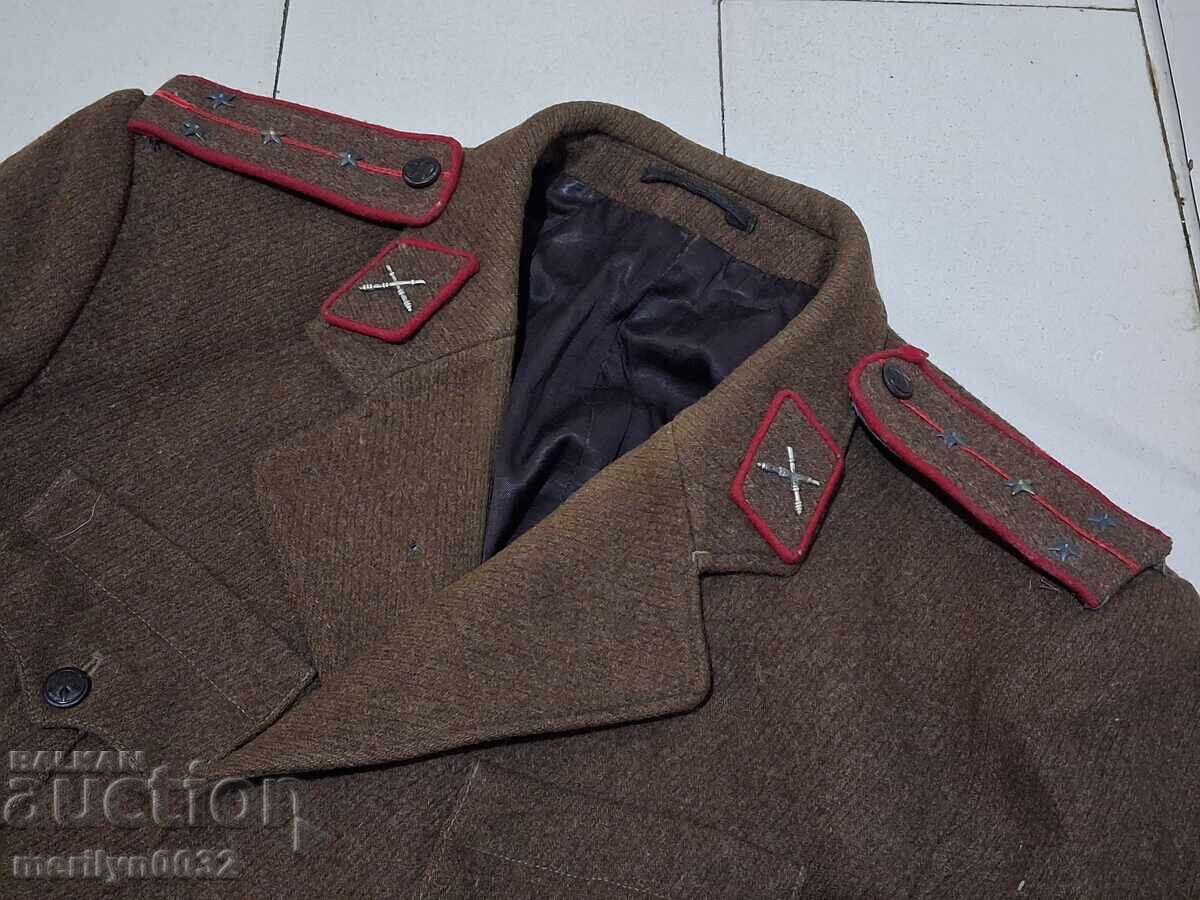 Куртка полева униформа на капитан от артилерията 60-те год с цена 97.00 лв. | € 49.60 Куртка полева униформа на капитан от артилерията 60-те год с цена 97.00 лв. | € 49.60