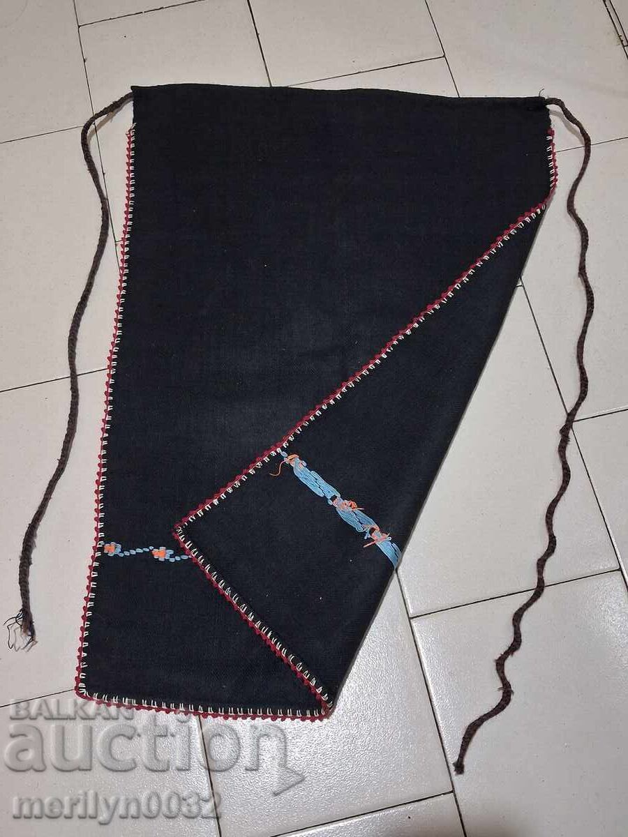 Παλιά ποδιά, κέντημα, φορεσιά, ύφασμα με τιμή 77.00 BGN | € 39.37