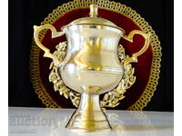 Повдигната бронзова захарница,викториански разкош.